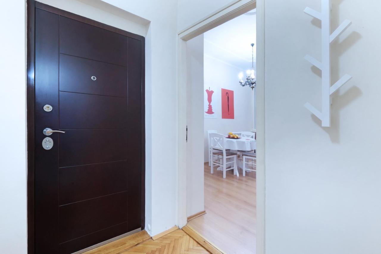 Illusion Downtown Apartment Belgrad Exteriör bild